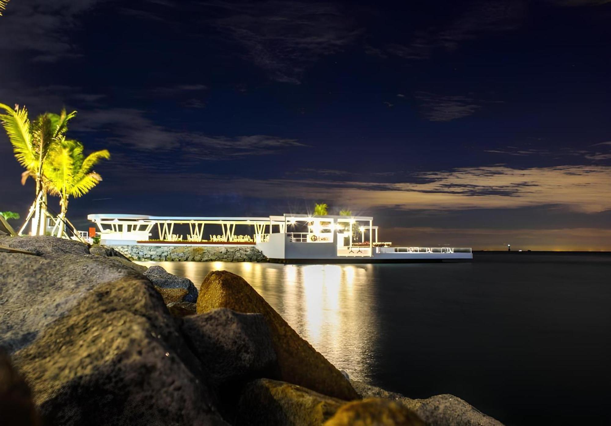 Doulos Phos The Ship Hotel Lagoi Esterno foto